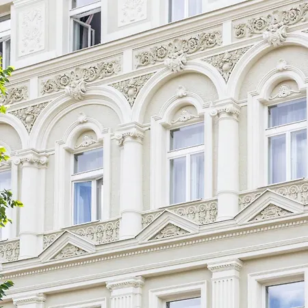 Spacious In Wenceslas Square Apartment Prague