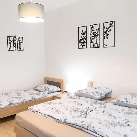 Apartment Spacious In Wenceslas Square Prague